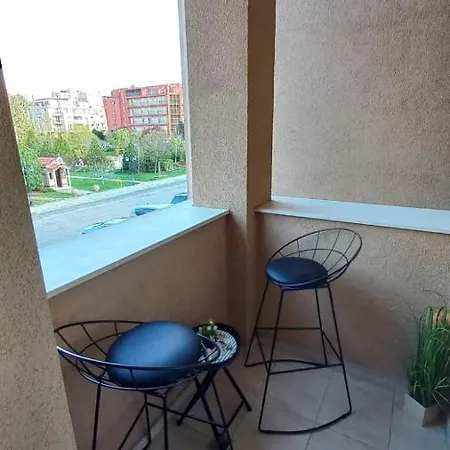 под наем с208 в афродита гарденс Солнечный берег