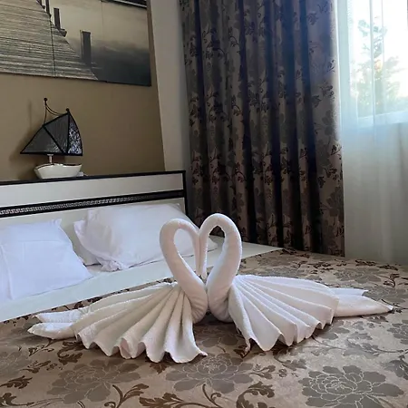 под наем с208 в афродита гарденс