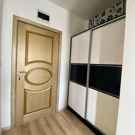 под наем с208 в афродита гарденс * Sluneční pobřeží