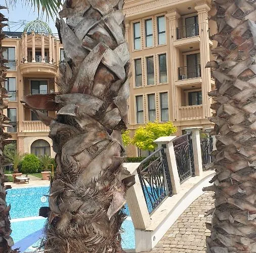 под наем с208 в афродита гарденс Apartahotel *